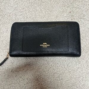 Coach Black Leather Accordion Wallet